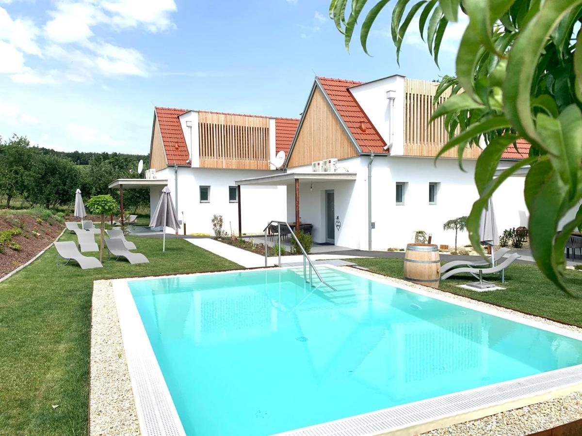 Weinberg Chalets Eisenberg an der Pinka Ngoại thất bức ảnh